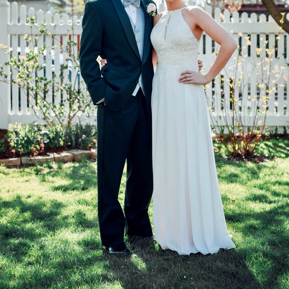 tight top loose bottom prom dress